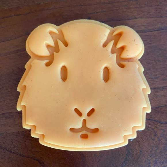Guinea Pig Cookie Dough Cutter - Picture 4 of 4